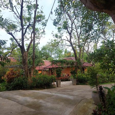 Saimoonbury Resort Ban Huai Phai Yai Exterior foto